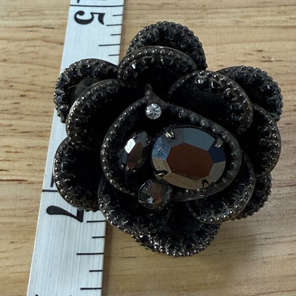 Sorrelli Full Bloom Crystal Flower Ring With Black & Swarovski Crystals Size 6 - Picture 15 of 16